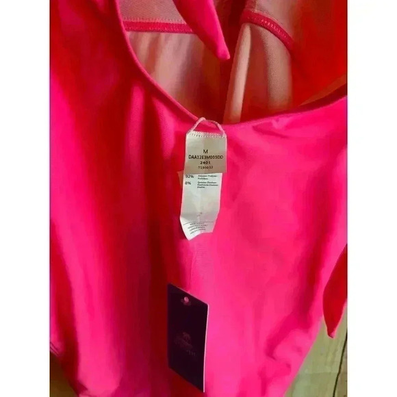 Cupshe One-Piece Hot Pink Tummy Control SwimSuit Size M NEW - Picture 4 of 7